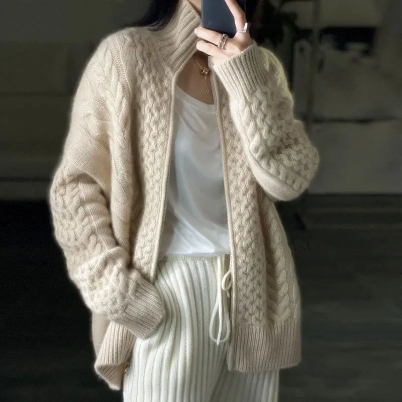 Cable Knit Zip Jumper | Soft Beige Essential for Autumn