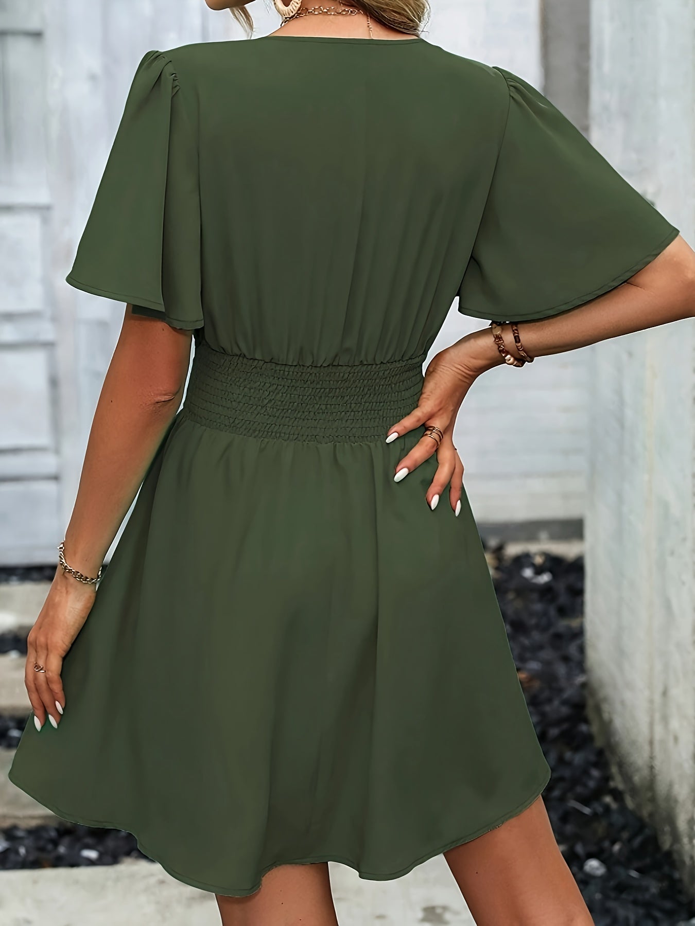 Seris | Gathered Everyday Dress with Gentle Shape