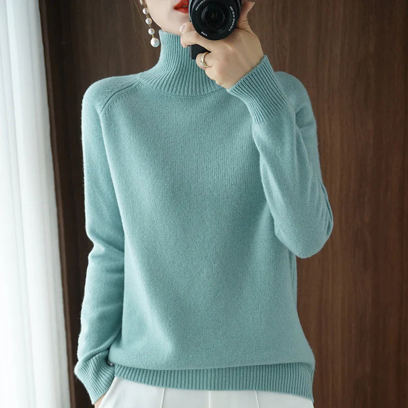 Turtleneck Jumper | Lightweight Warmth for Everyday Wear