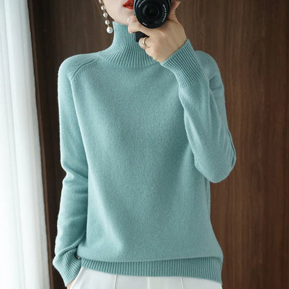 Turtleneck Jumper | Lightweight Warmth for Everyday Wear